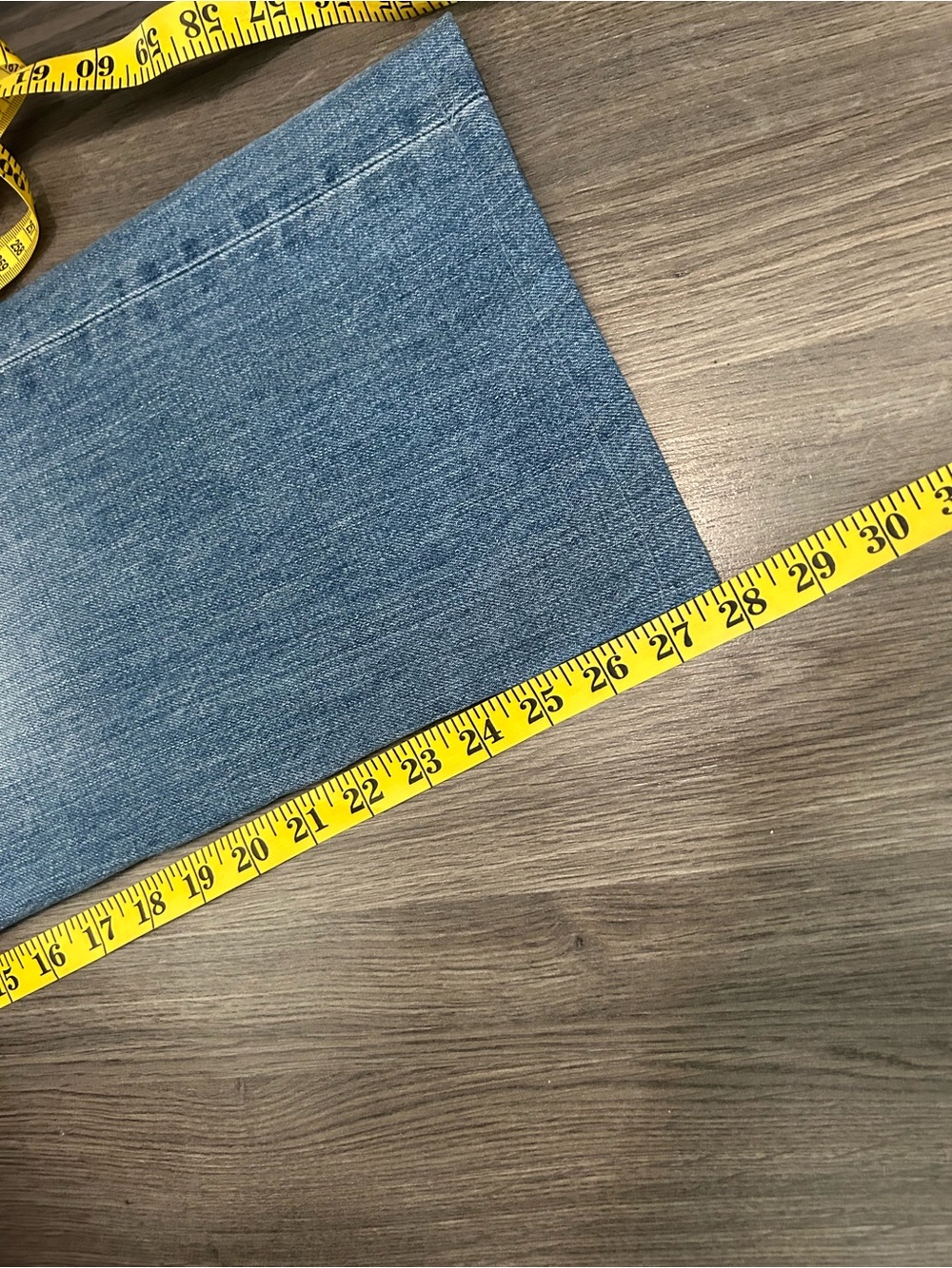 Light wash blue denim jeans - Picture 8 of 8